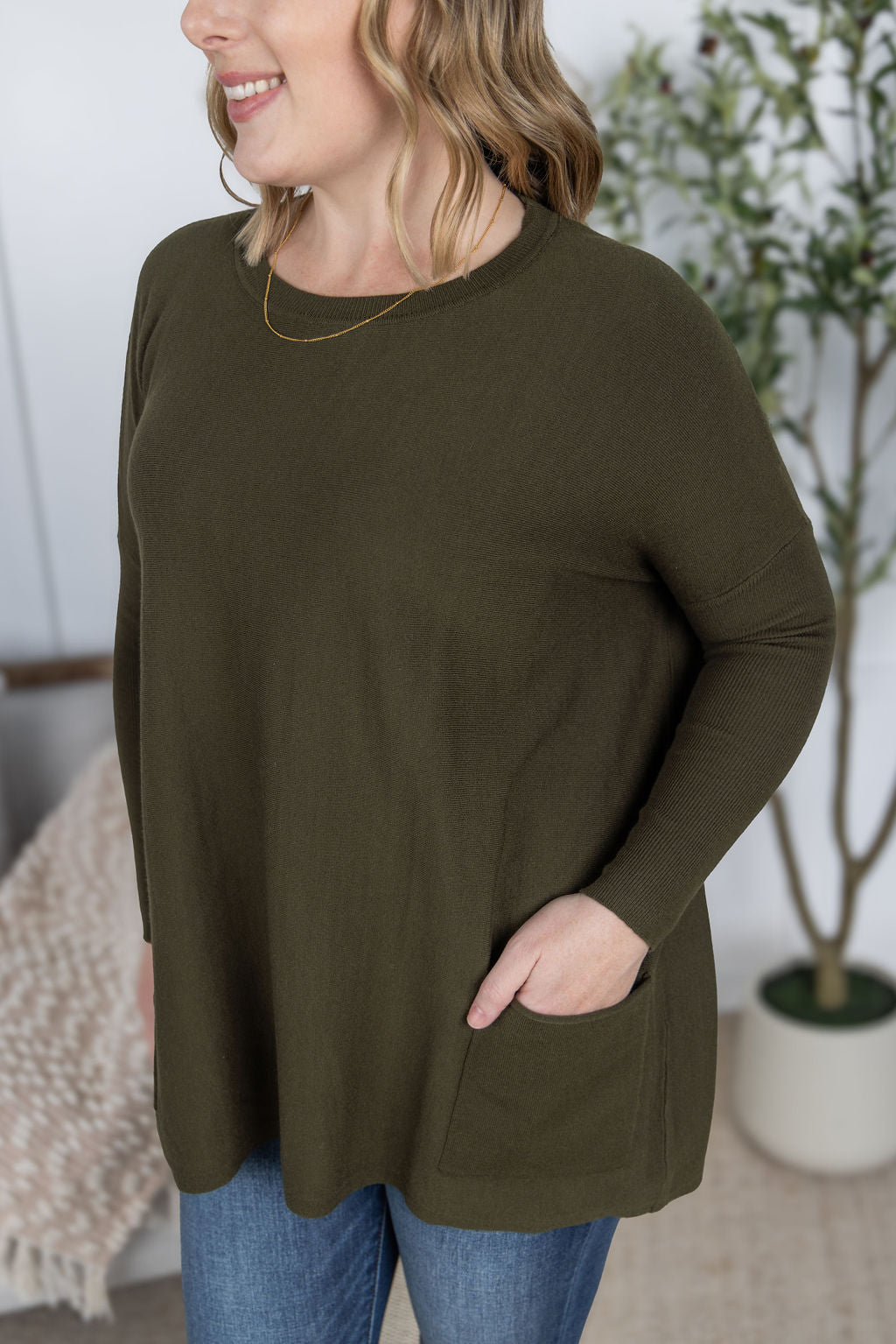 Naomi Pocket Sweater - Olive